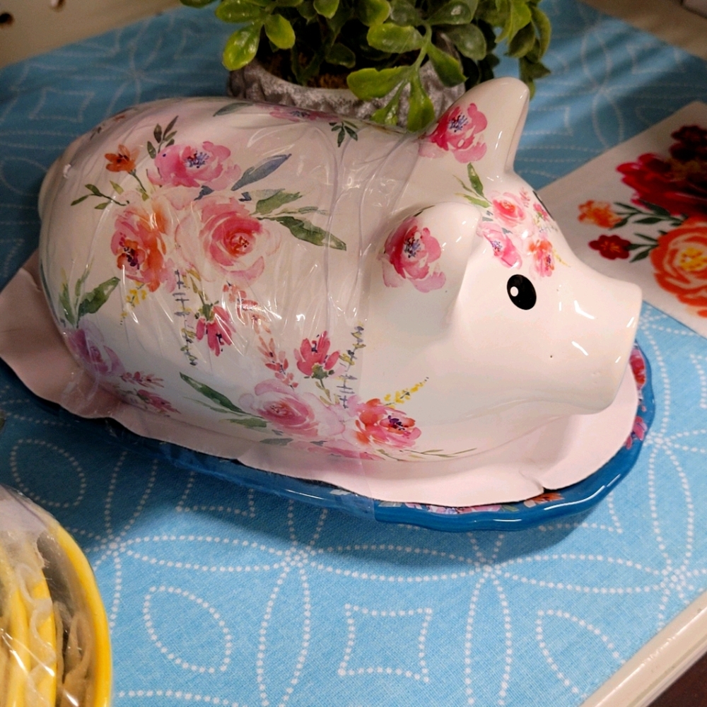 Butter dish